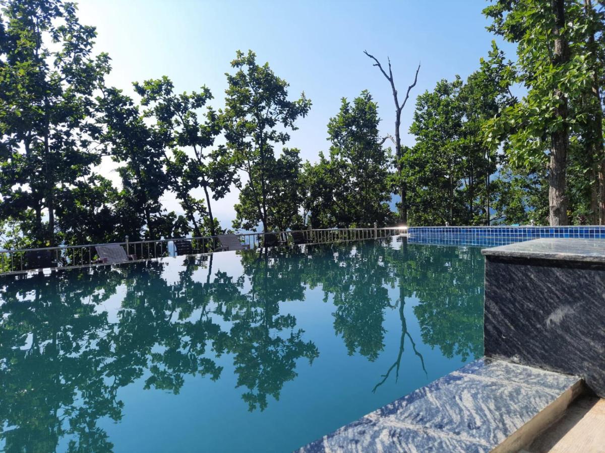 Blue Pine Orchards - Villas Lansdowne Buitenkant foto